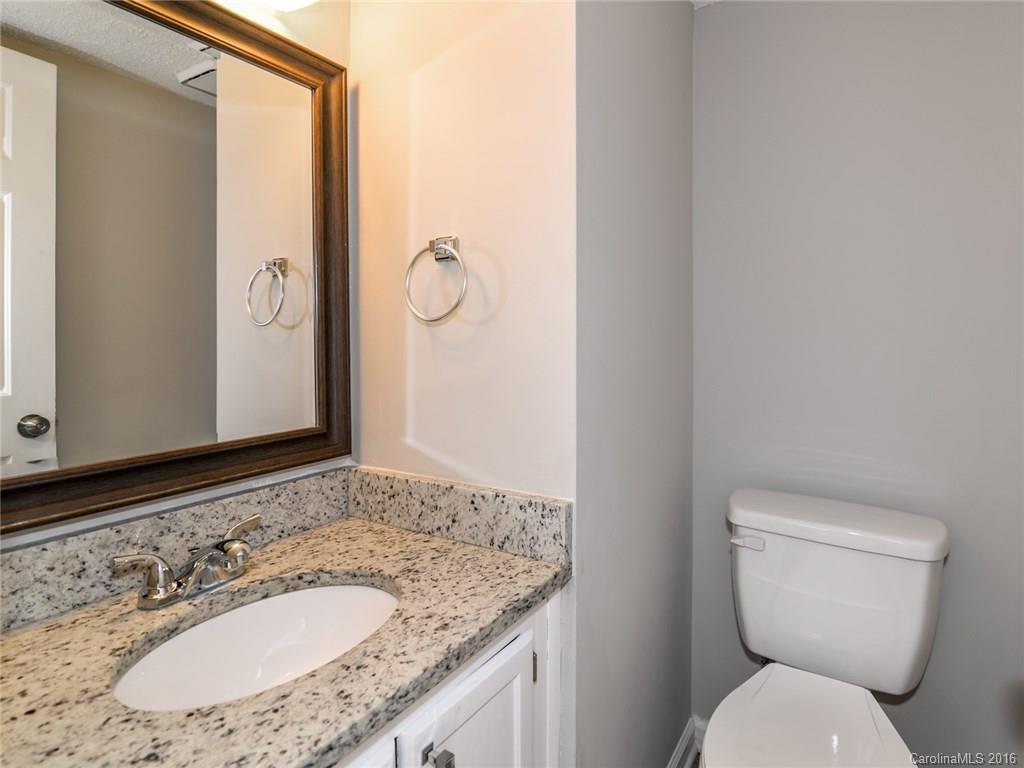 8105 Chestnut Ridge Drive Charlotte, NC 28215 - Photo 14 of 24