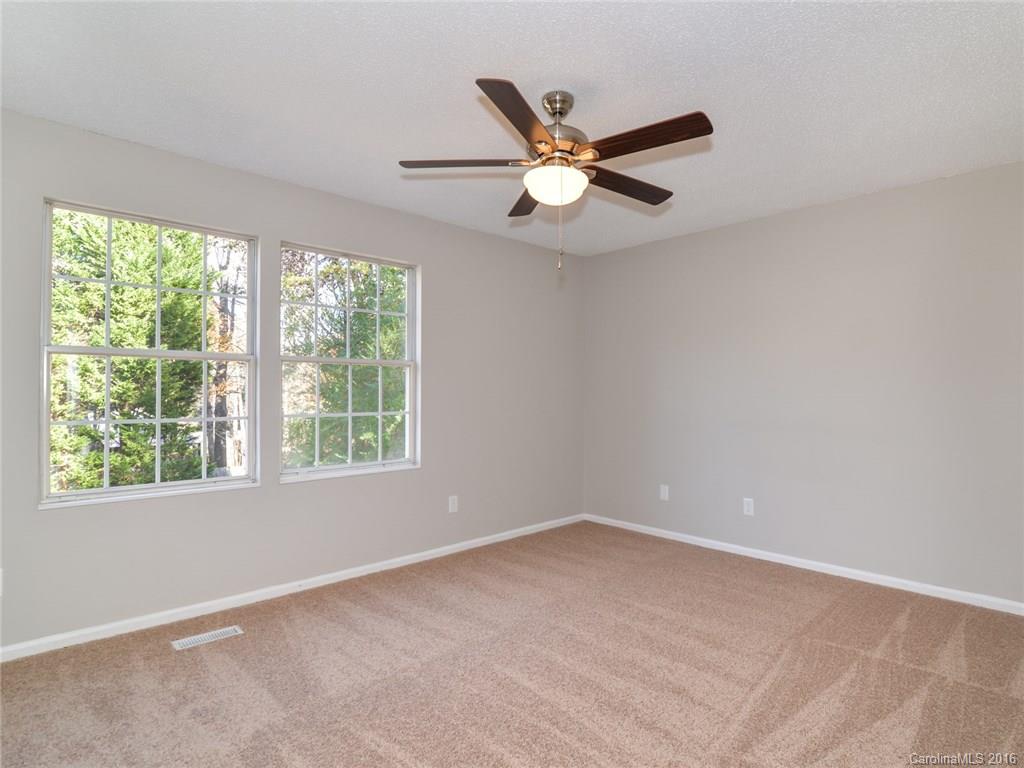 8105 Chestnut Ridge Drive Charlotte, NC 28215 - Photo 17 of 24