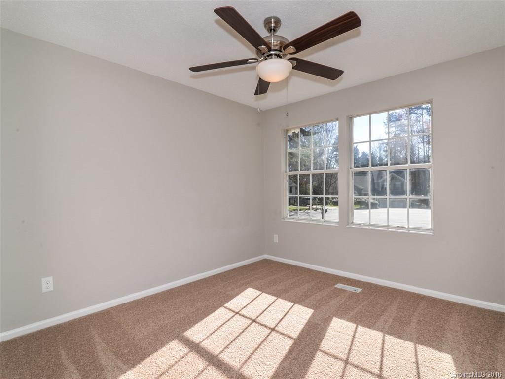 8105 Chestnut Ridge Drive Charlotte, NC 28215 - Photo 19 of 24