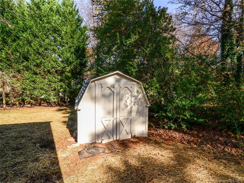 8105 Chestnut Ridge Drive Charlotte, NC 28215 - Photo 22 of 24