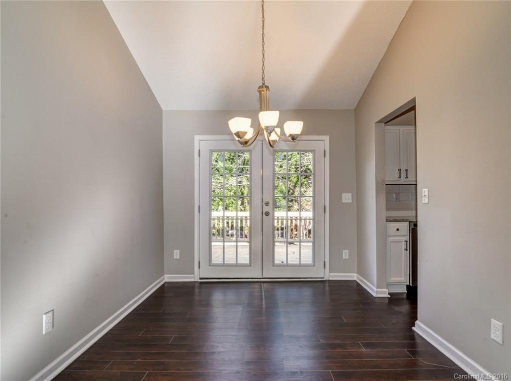 8105 Chestnut Ridge Drive Charlotte, NC 28215 - Photo 7 of 24