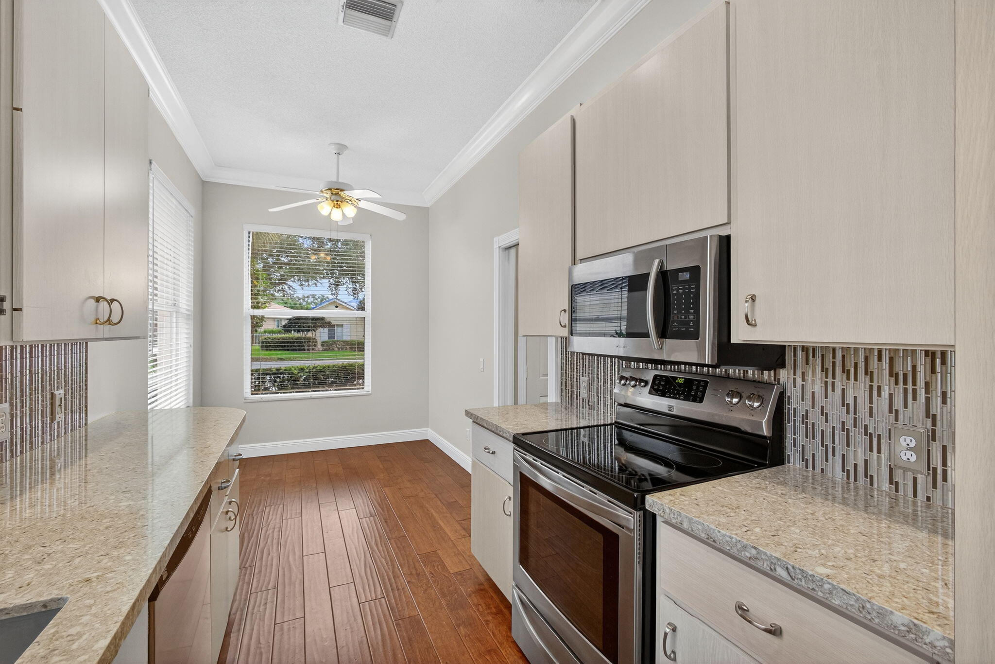 130 South Hampton Drive Jupiter, FL 33458 - Photo 11 of 19 18-web-or-mls-032_5D1A6677