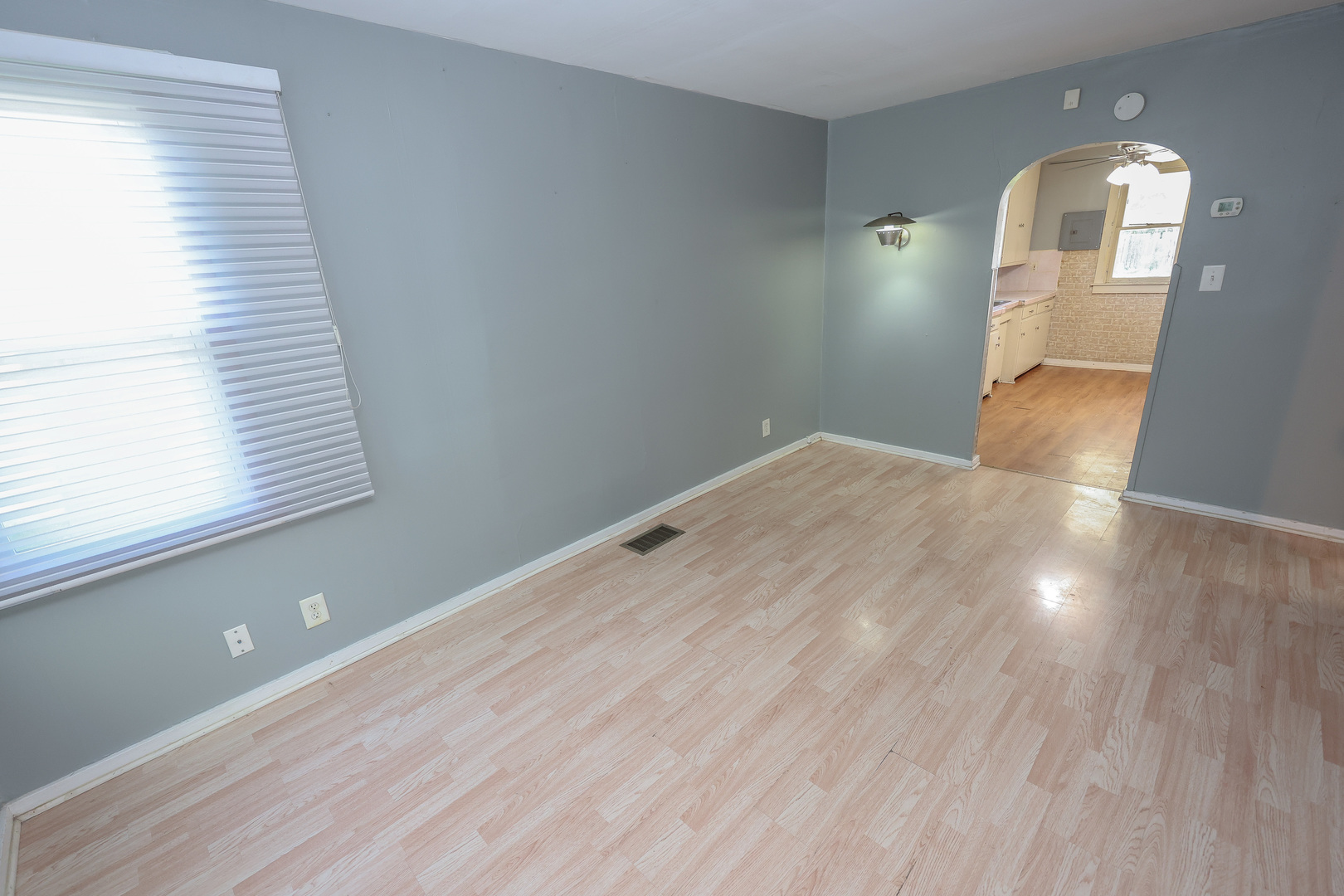 200 South Park Road Joliet, IL 60433 - Photo 11 of 11 a view of empty room with wooden floor