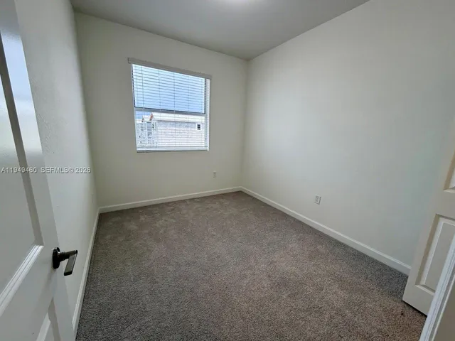 $2,400 | 254 Southeast 10th Court, Unit 254, Florida City, FL 33034