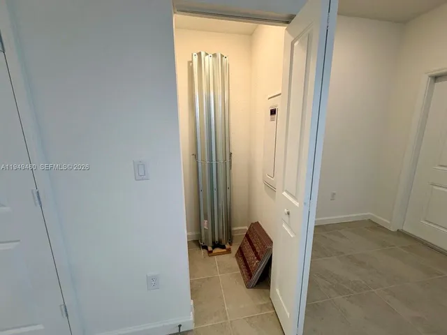 $2,400 | 254 Southeast 10th Court, Unit 254, Florida City, FL 33034