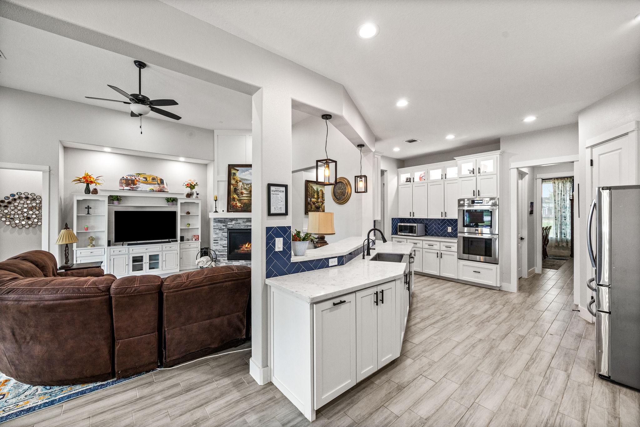 203 Cavalry Trail Drive Rosharon, TX 77583 - Photo 14 of 42