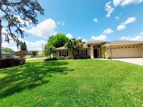$2,100 | 4031 Santa Barbara Drive, Sebring, FL 33875