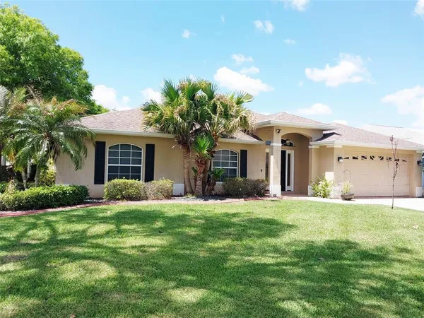 $2,100 | 4031 Santa Barbara Drive, Sebring, FL 33875