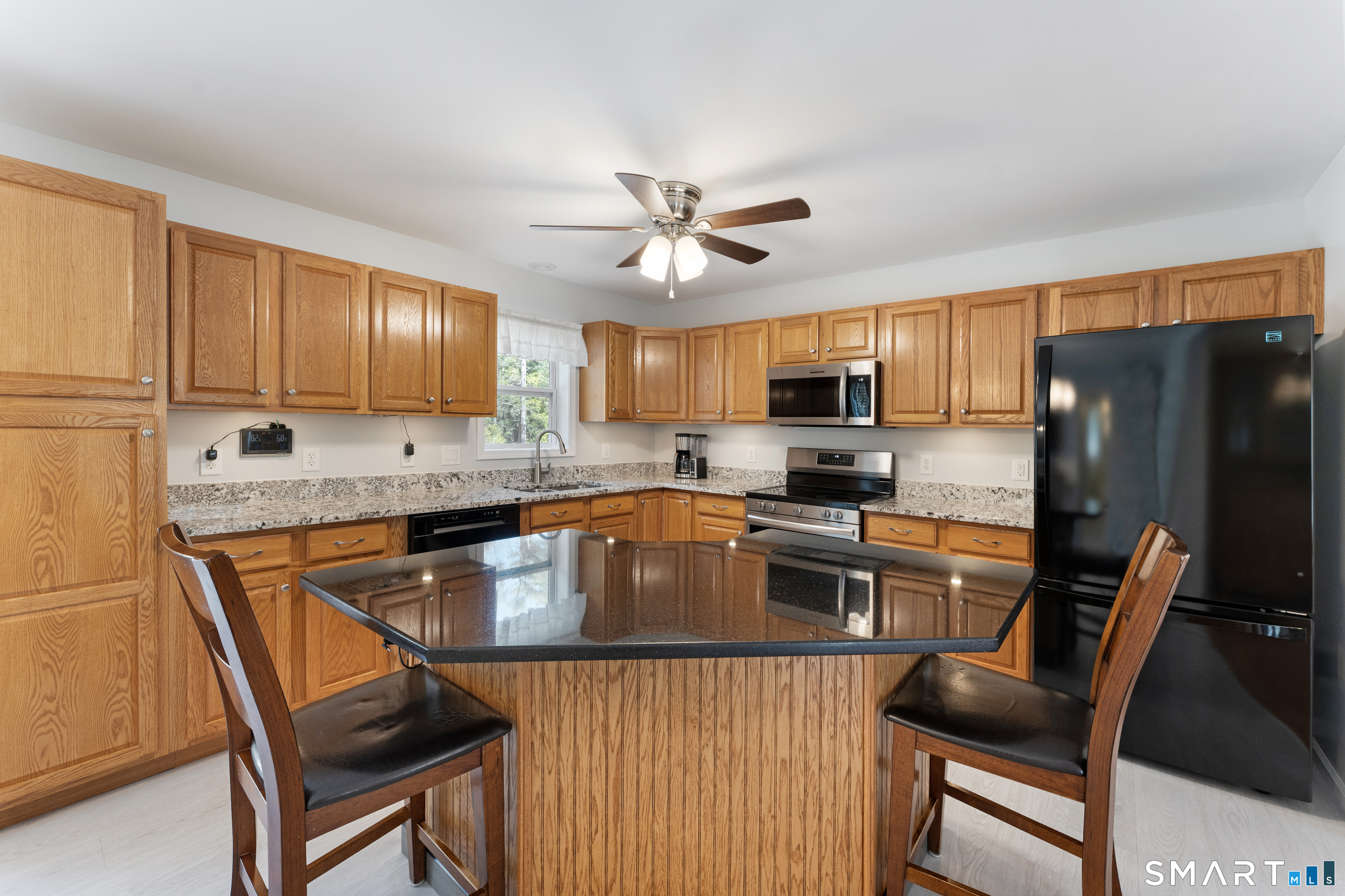 210 Hill Road Thompson, CT 06277 - Photo 16 of 40