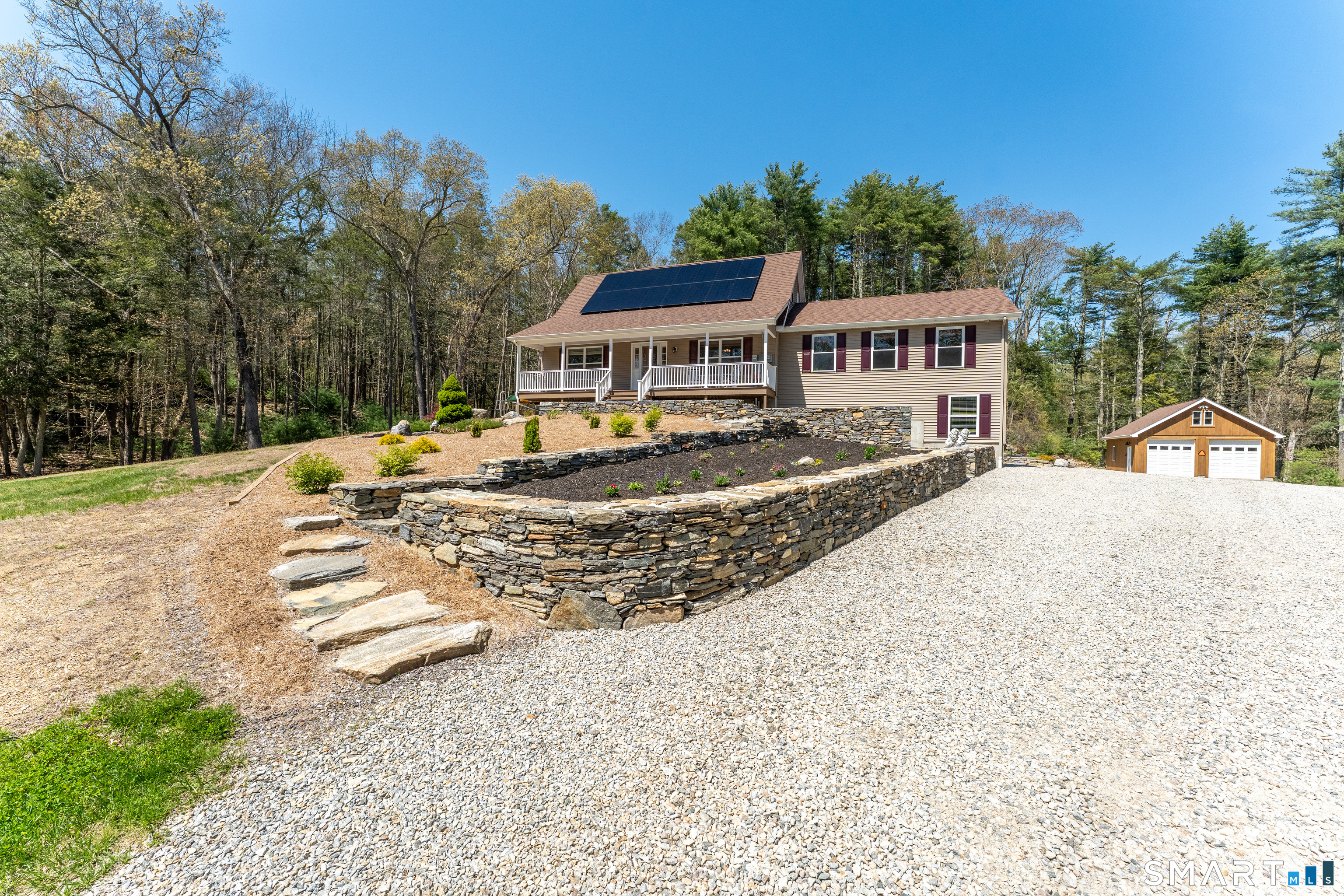 210 Hill Road Thompson, CT 06277 - Photo 2 of 40