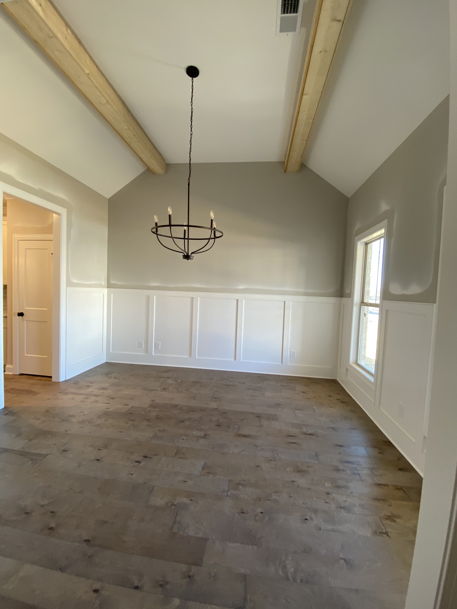 806 Ridgestone Place Lebanon, TN 37087 - Photo 4 of 9 a view of empty room with windows