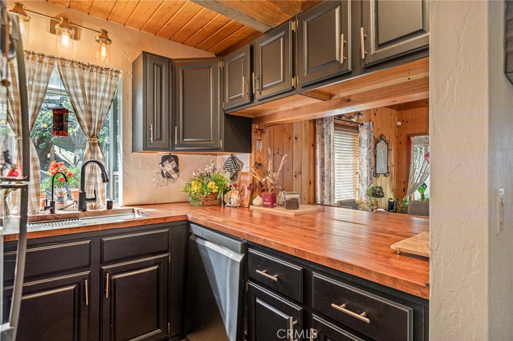 33459 Music Camp Road Running Springs, CA 92382 - Photo 10 of 29 Gallery Image 10