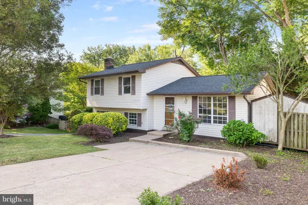 $690,000 | 6119 Windward Drive, Burke, VA 22015