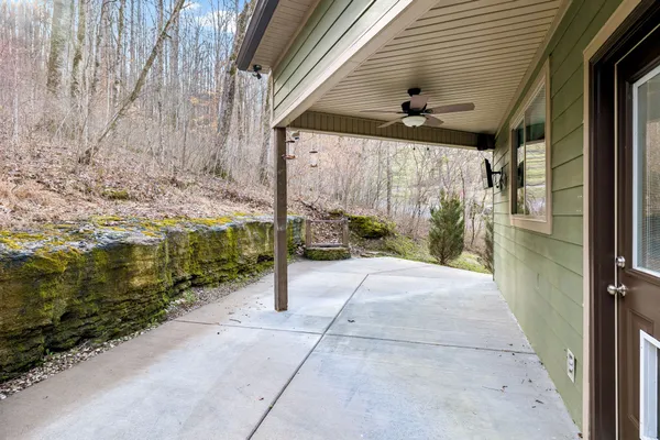 $799,900 | 2332 Casey Cove Road, Smithville, TN 37166