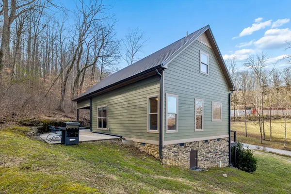 $799,900 | 2332 Casey Cove Road, Smithville, TN 37166