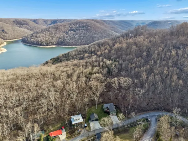 $799,900 | 2332 Casey Cove Road, Smithville, TN 37166