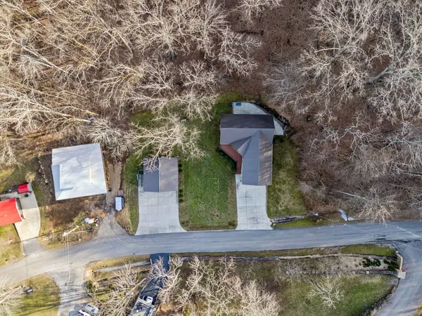 $799,900 | 2332 Casey Cove Road, Smithville, TN 37166