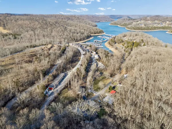 $799,900 | 2332 Casey Cove Road, Smithville, TN 37166