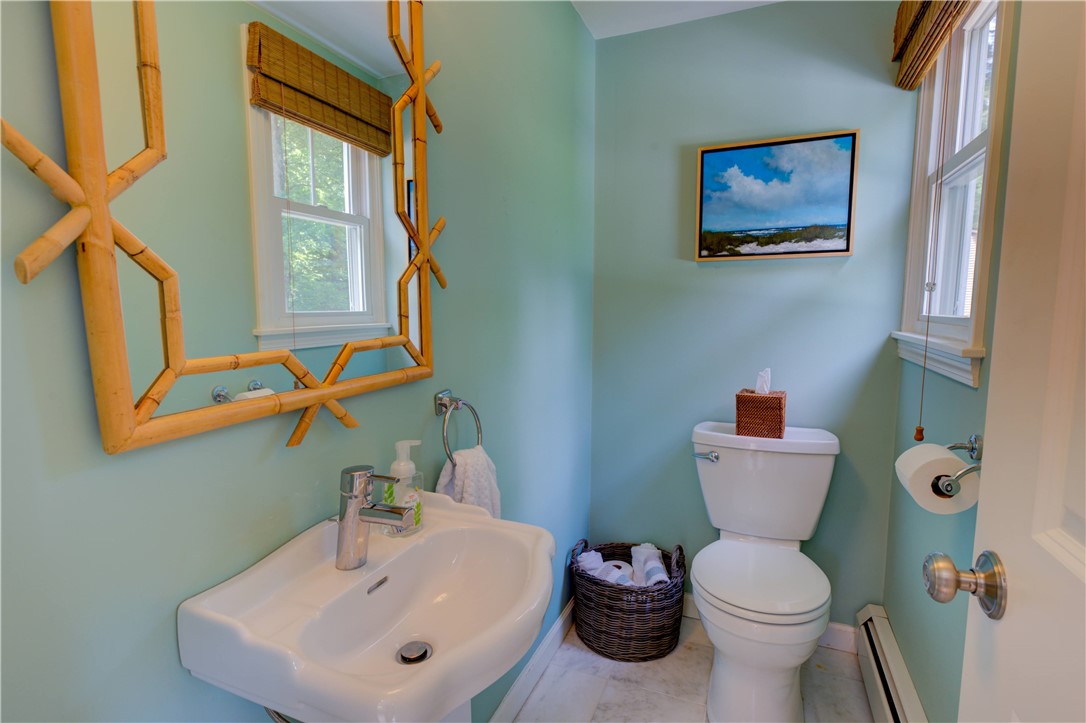 22 Pinetop Road Barrington, RI 02806 - Photo 18 of 40