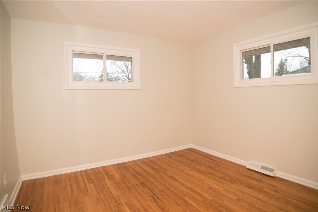 14408 Wheeler Road Maple Heights, OH 44137 - Photo 20 of 30