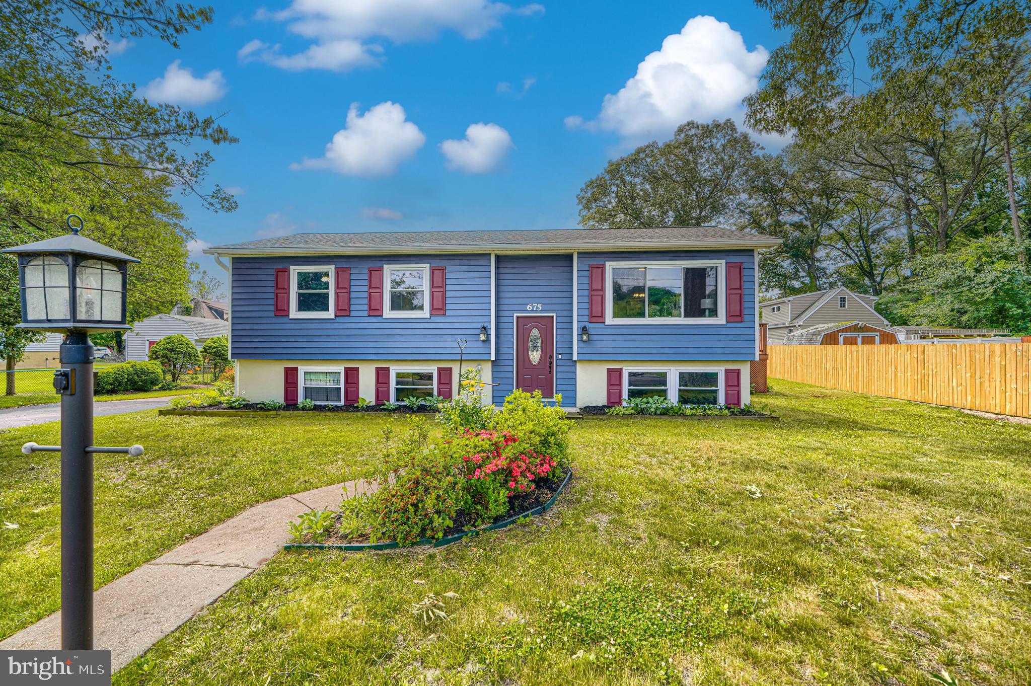 675 211th Street Pasadena, MD 21122 - Photo 4 of 51