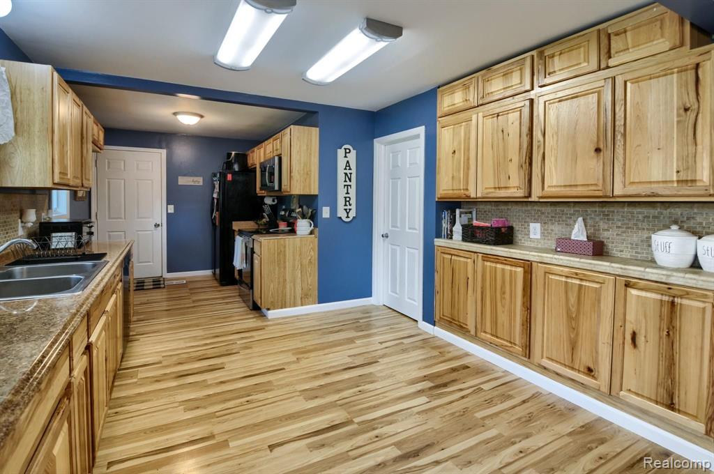 4633 Baldwin Road Metamora, MI 48455 - Photo 16 of 62