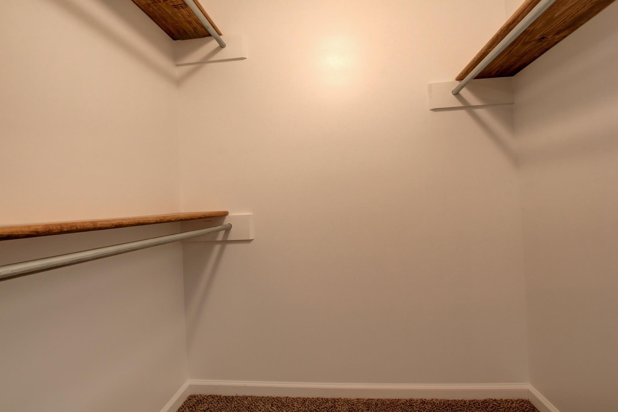 88 Kentucky Ridge Oak Grove, KY 42262 - Photo 6 of 13 **Examples of the quality of finished product ** Colors & styles may vary.
