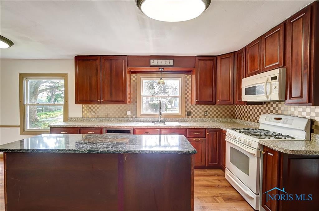 4950 Turnbridge Road Toledo, OH 43623 - Photo 12 of 43 Gallery Image 12