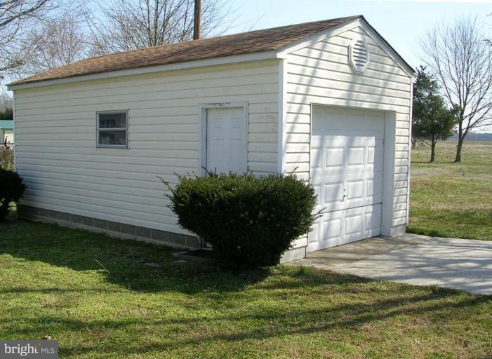 5215 Bethlehem Road Preston, MD 21655 - Photo 5 of 14 Garage 1