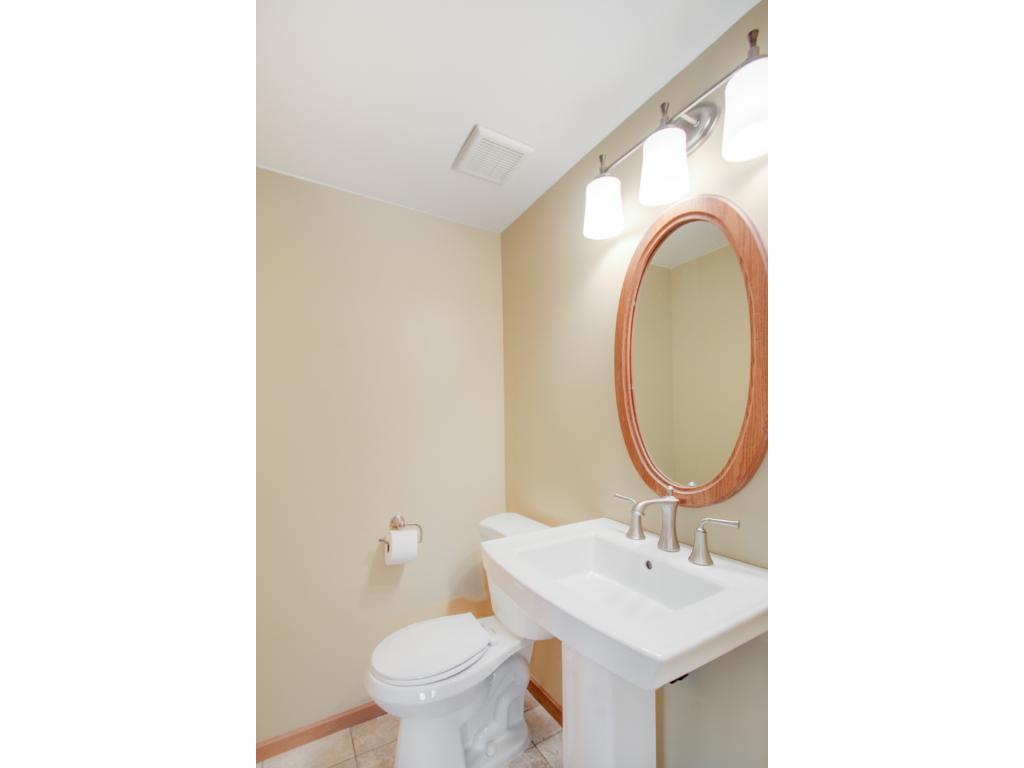 3941 Raspberry Ridge Road Northwest Prior Lake, MN 55372 - Photo 12 of 19 Gallery Image 12