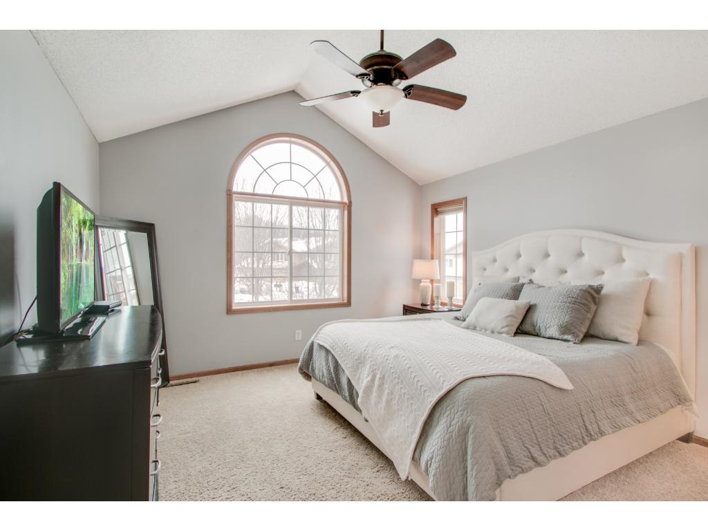 3941 Raspberry Ridge Road Northwest Prior Lake, MN 55372 - Photo 5 of 19 Gallery Image 5