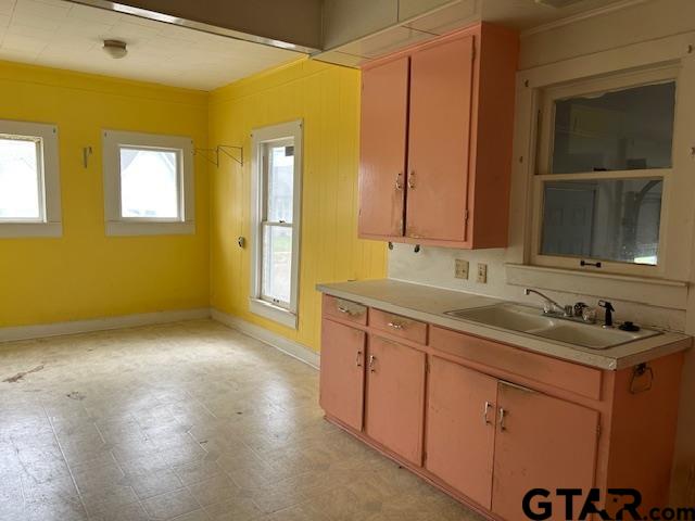 330 West Kilpatrick Street Mineola, TX 75773 - Photo 12 of 19