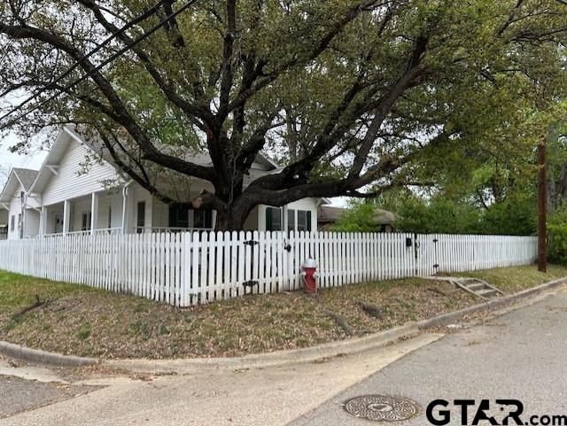 330 West Kilpatrick Street Mineola, TX 75773 - Photo 4 of 19