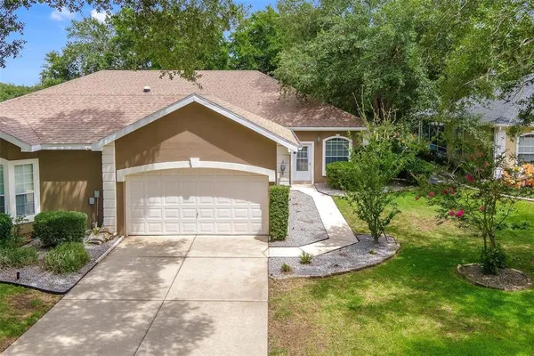 $239,900 | 6200 Topsail Road, Lady Lake, FL 32159