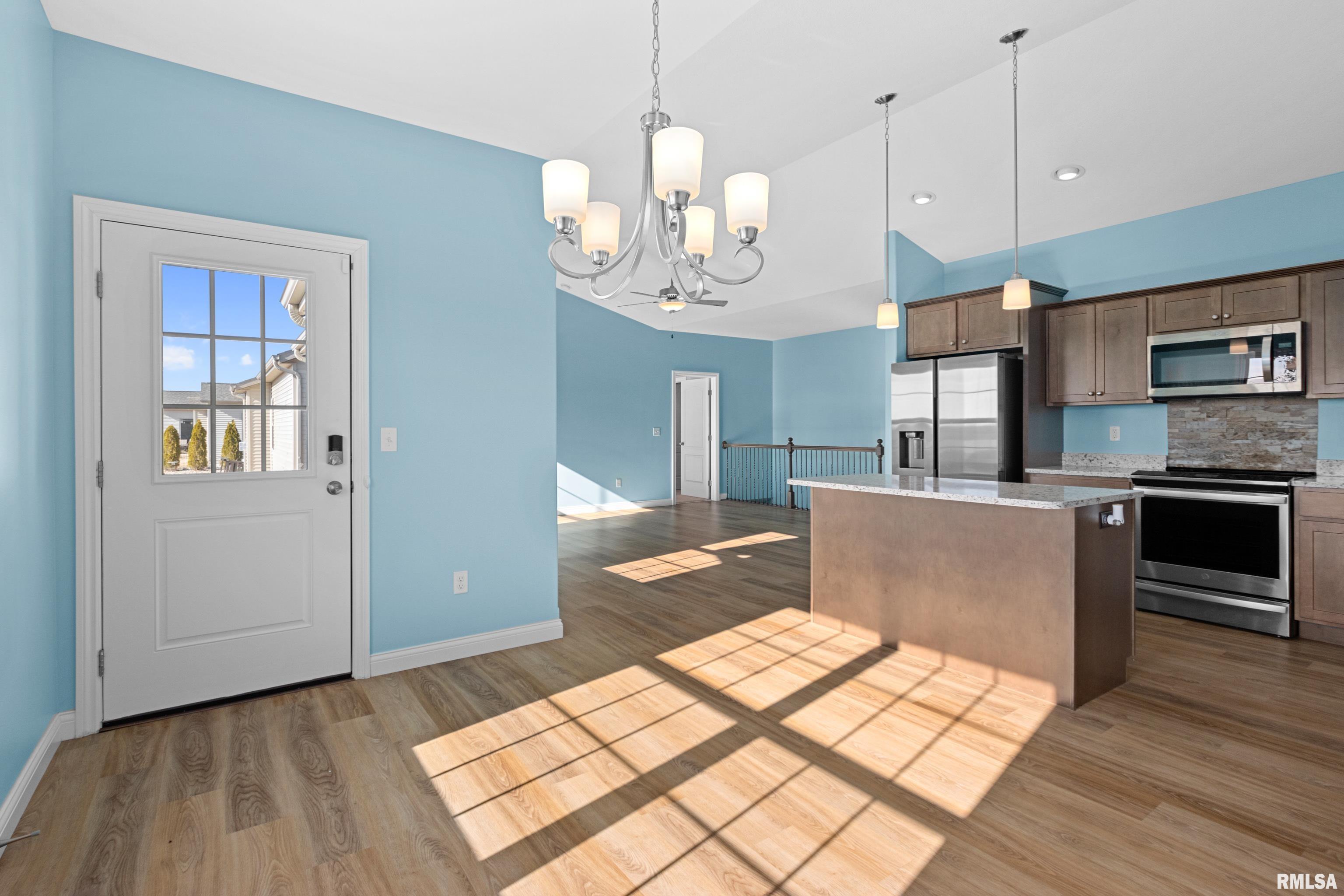 11107 North Tuscany Ridge Court Dunlap, IL 61525 - Photo 11 of 45 Gallery Image 11
