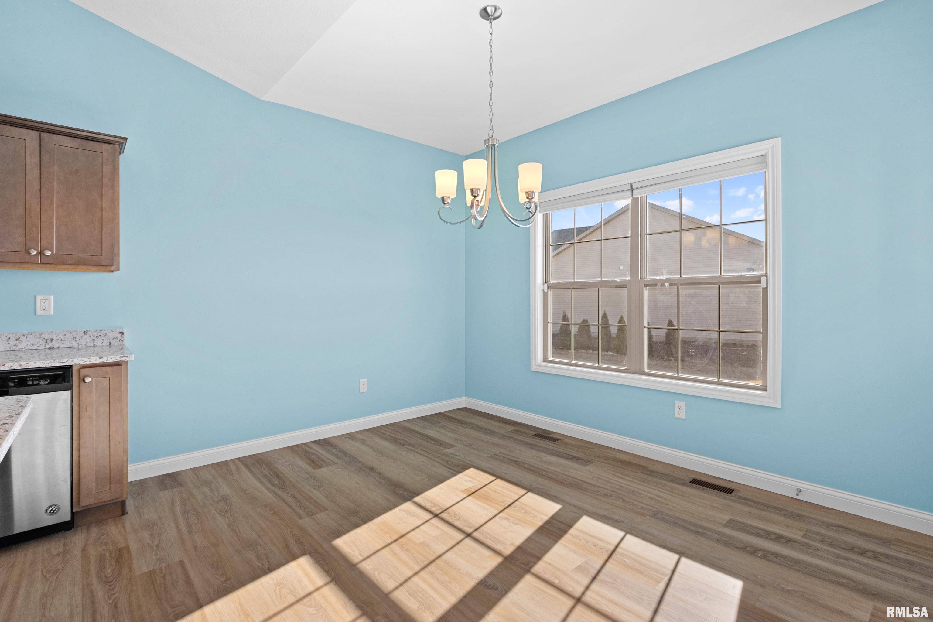 11107 North Tuscany Ridge Court Dunlap, IL 61525 - Photo 13 of 45 Gallery Image 13