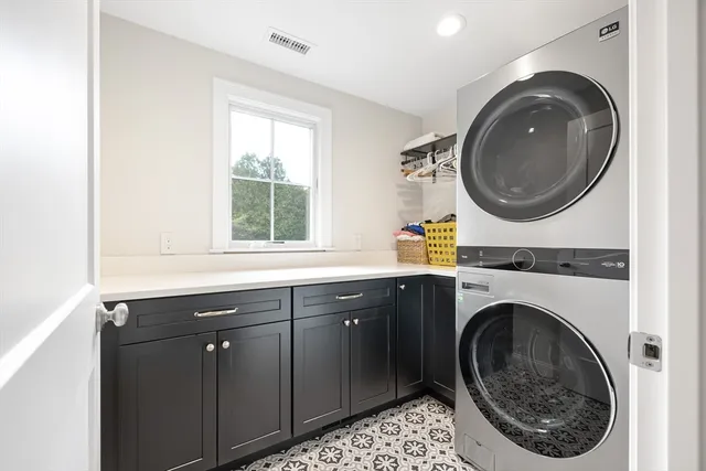 $1,450,000 | 22 Fox Hill Drive, Natick, MA 01760