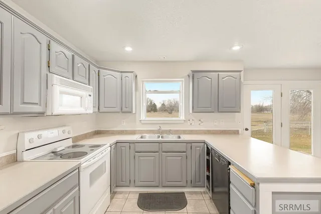 $450,000 | 650 Pendlebury Lane, Blackfoot, ID 83221