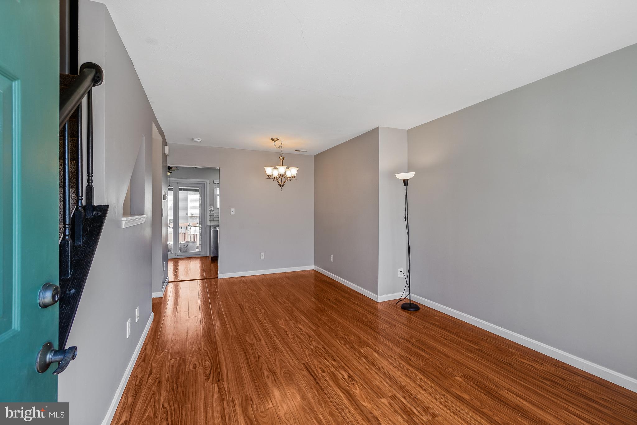 46724 Summit Terrace Sterling, VA 20164 - Photo 4 of 28 Come on in to your living and dining area