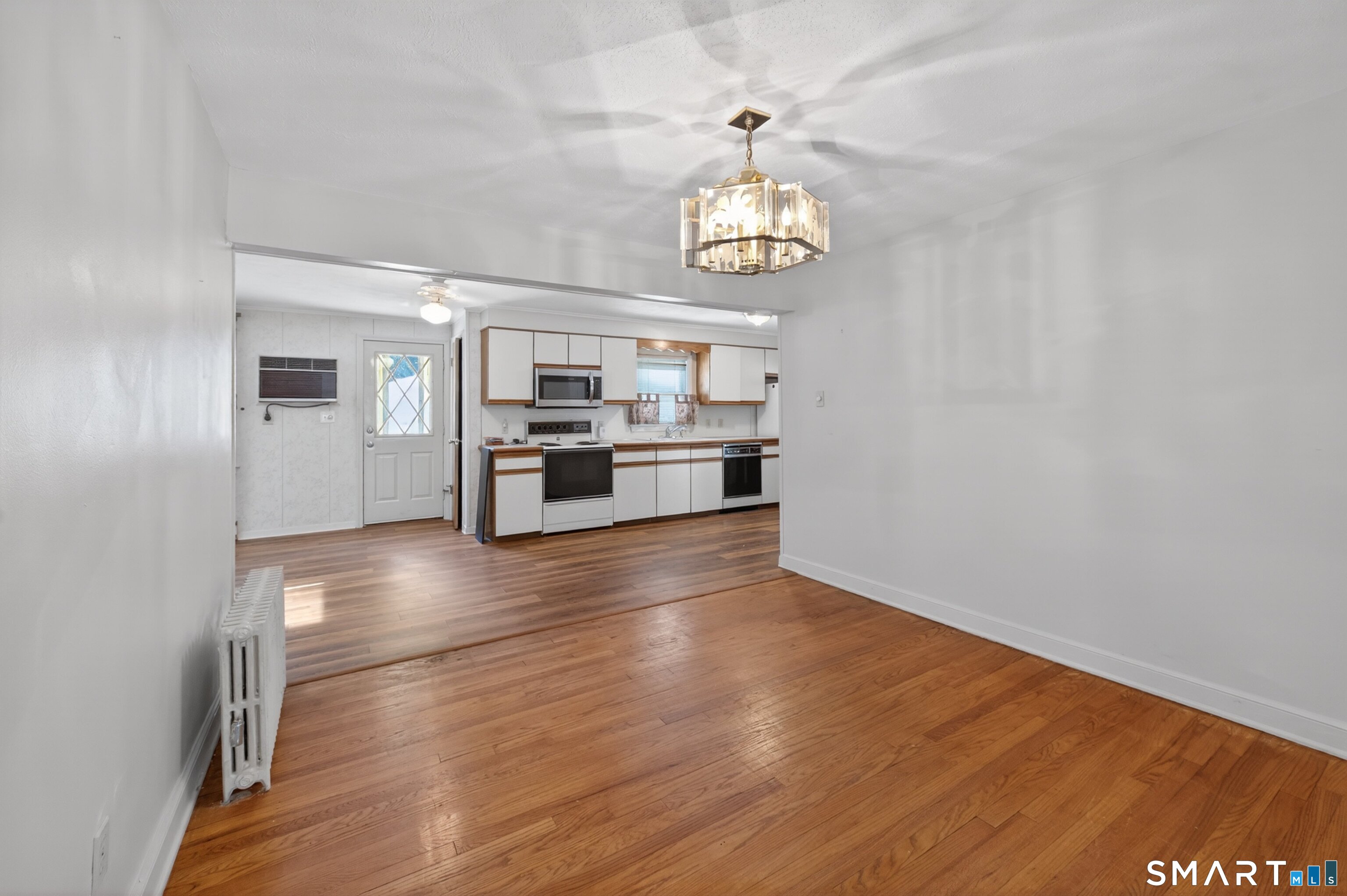 60 Gilbert Avenue Hamden, CT 06514 - Photo 9 of 30