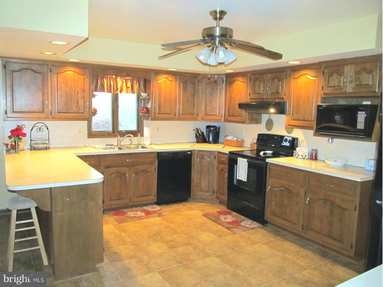 4839 Bushey Road Sykesville, MD 21784 - Photo 11 of 30 Cooks Delight!!!