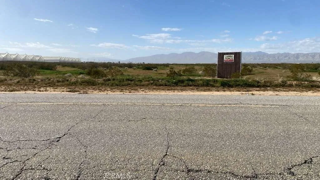 0 Neuralia Edwards, CA 93523 - Photo 2 of 17 a view of a terrace