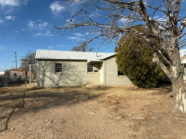 $35,000 | 303 North Gaines Avenue, Tulia, TX 79088