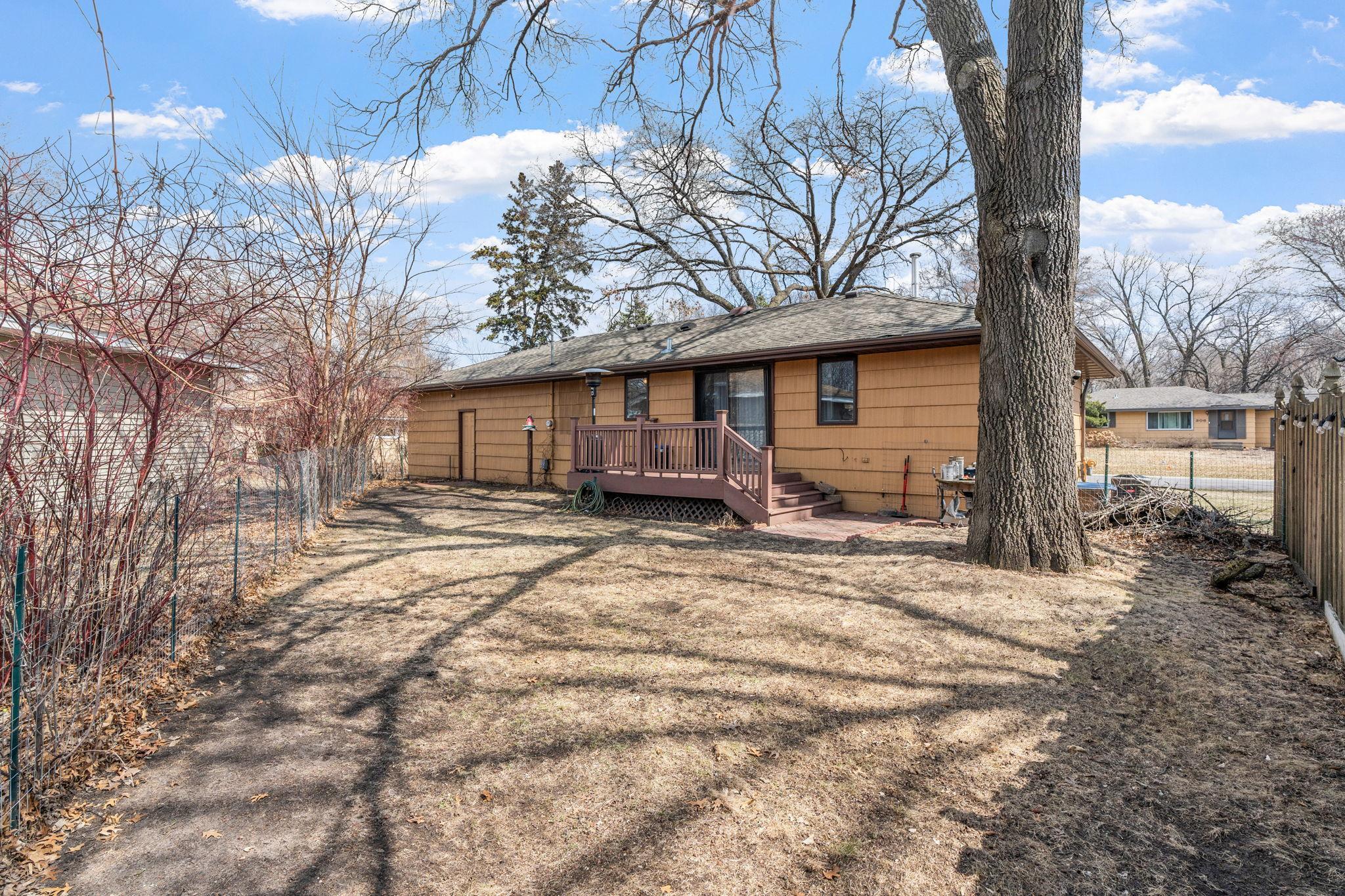307 Territorial Road Northeast Blaine, MN 55434 - Photo 25 of 26 Gallery Image 25