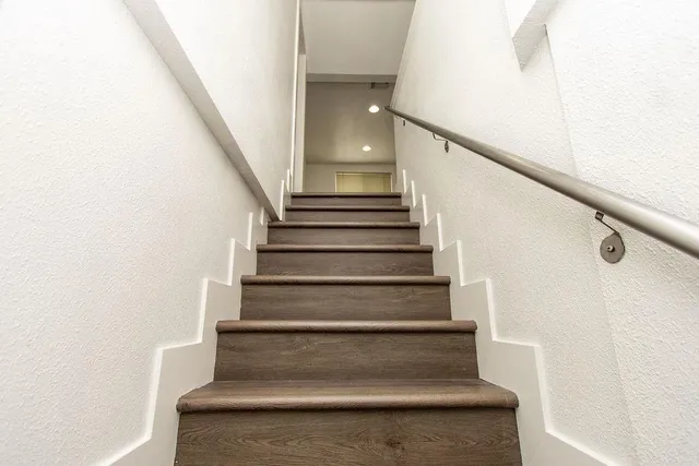 $699,900 | 737 East Main Street, Turlock, CA 95380