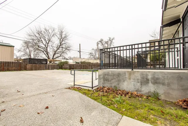 $699,900 | 737 East Main Street, Turlock, CA 95380