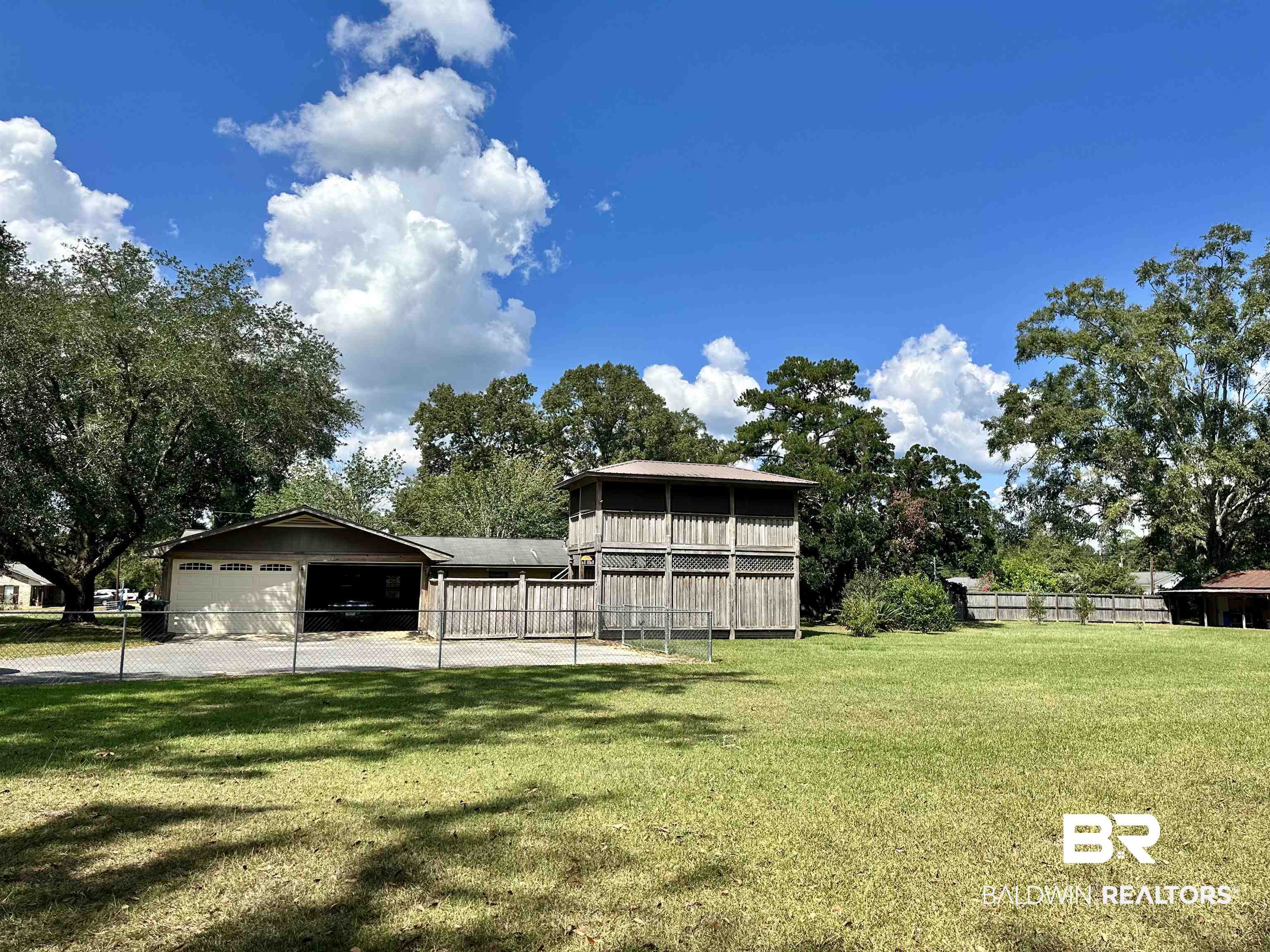 305 Terry Avenue Brewton, AL 36426 - Photo 23 of 38