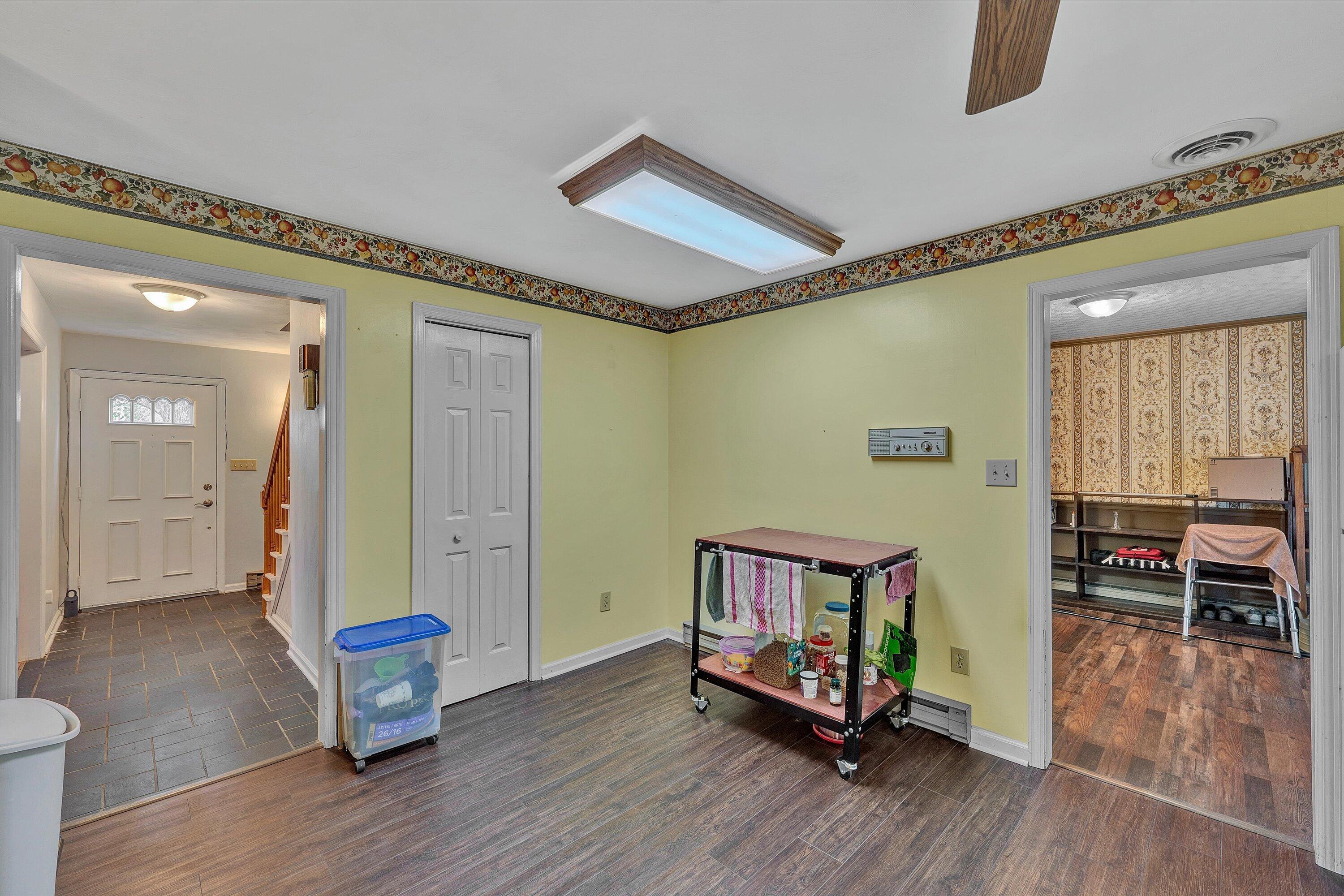 124 Stratford Drive Blue Ridge, VA 24064 - Photo 12 of 32 12-SGP-04075