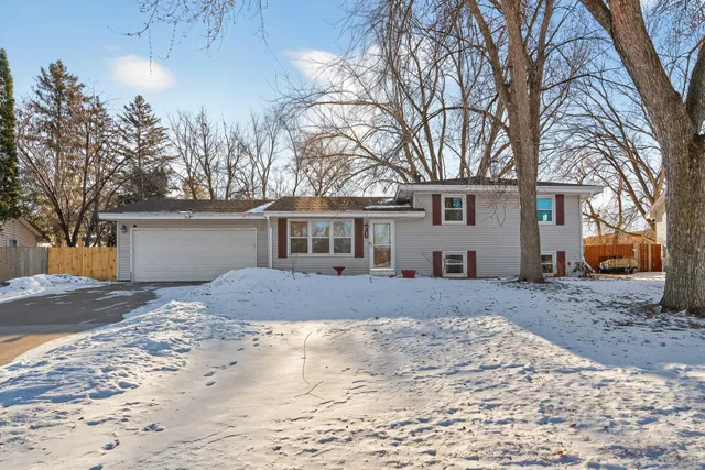 $340,000 | 8601 Cherokee Drive North, Brooklyn Park, MN 55428