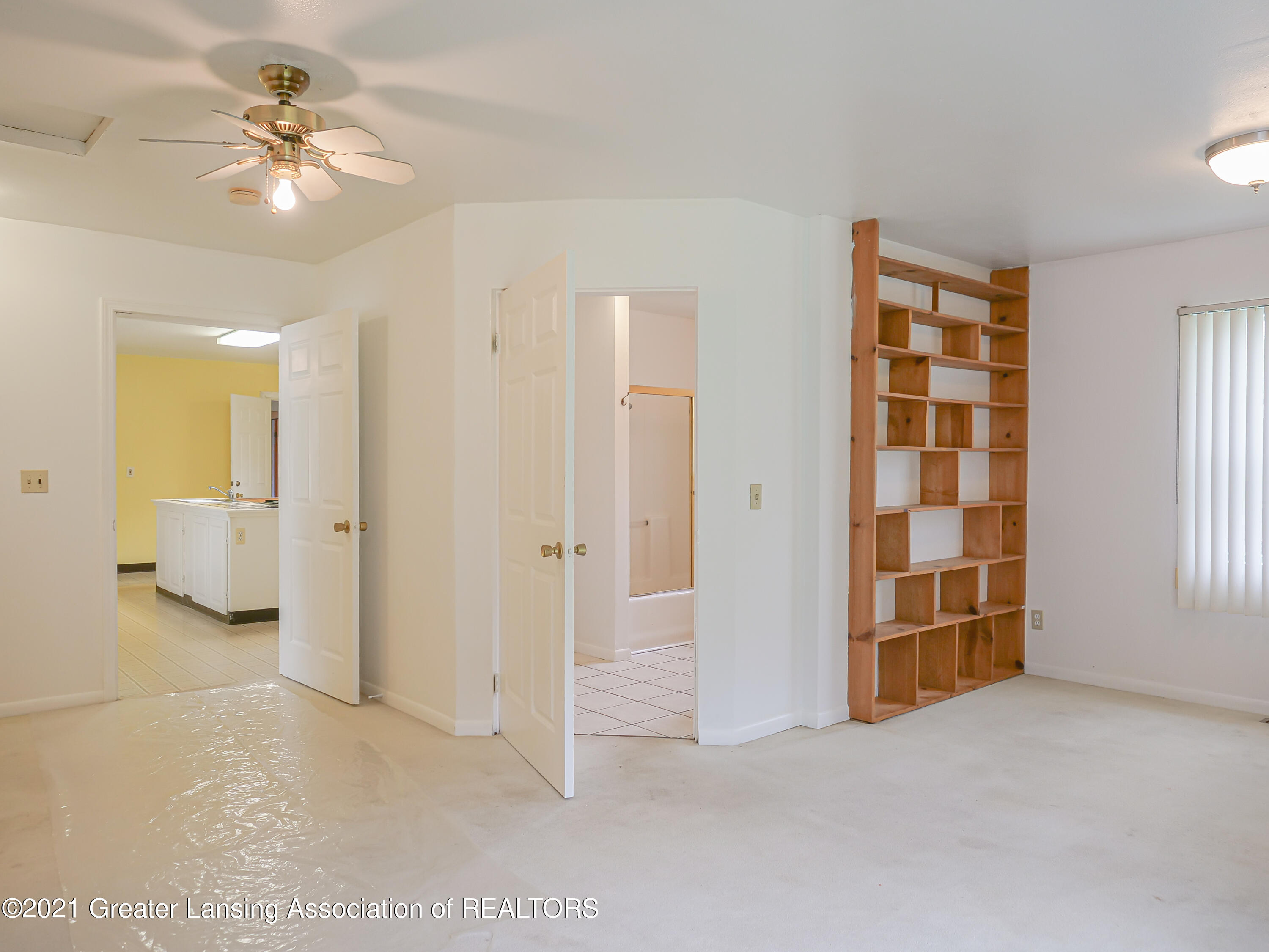 1401 Reo Road Lansing, MI 48910 - Photo 25 of 38 1401_Reo_Rd-28